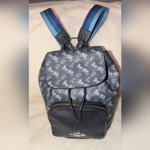 foot locker nike mini backpack Nike NSW Futura 365 Mini Backpack